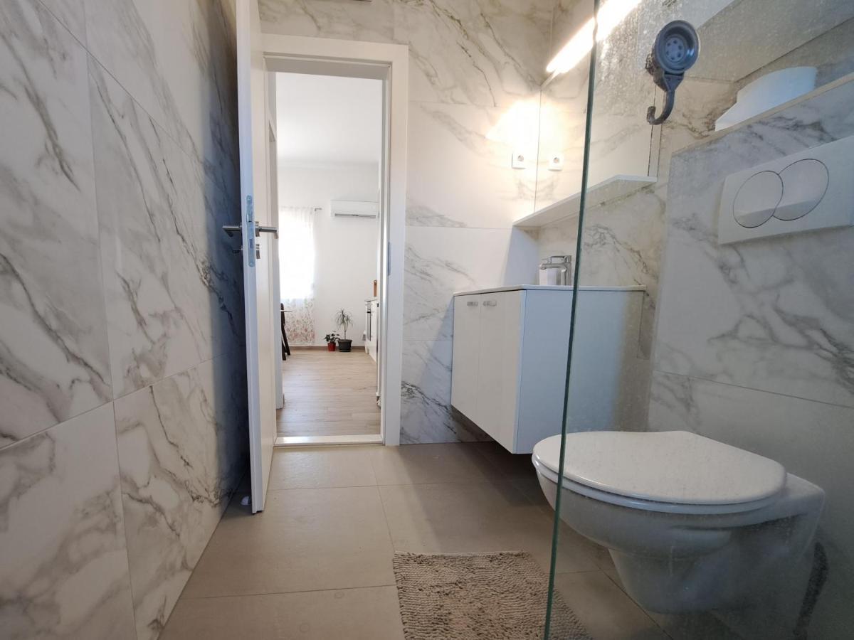 Holiday Apartman Kaštela 外观 照片