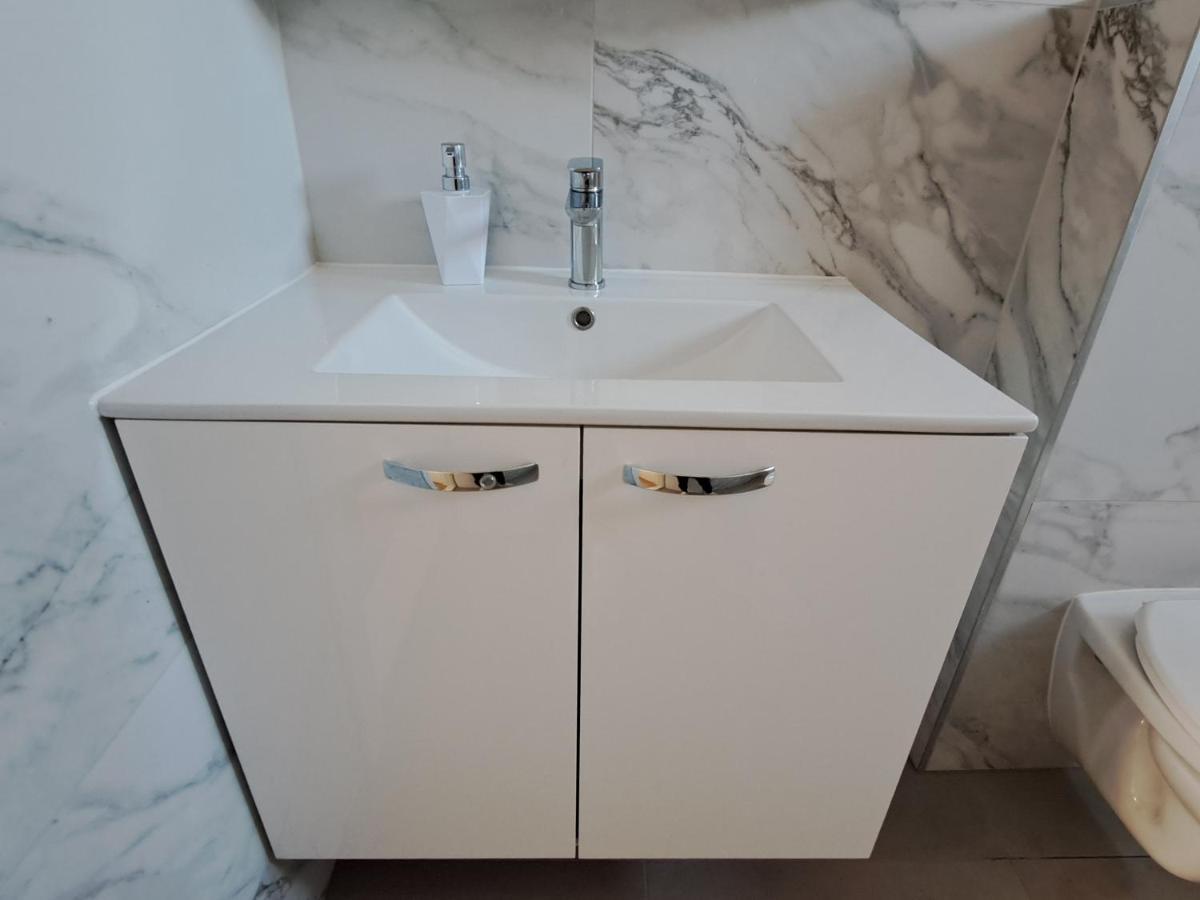 Holiday Apartman Kaštela 外观 照片